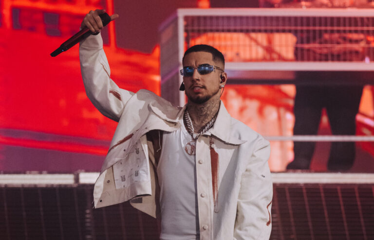 Veigh se torna o rapper brasileiro mais ouvido do Spotify