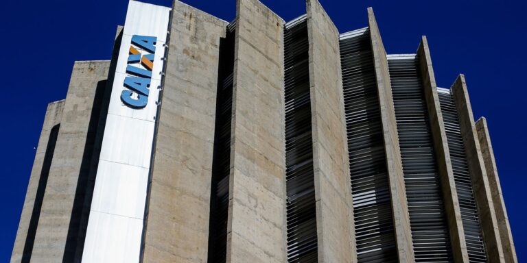 CAIXA disponibiliza Parcelar Pix para clientes pessoa física