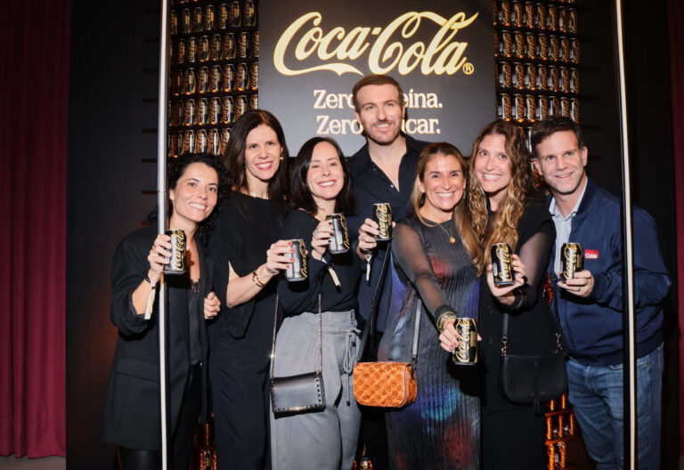 Coca-Cola celebra chegada de versão Zero Cafeína Zero Açúcar ao Brasil
