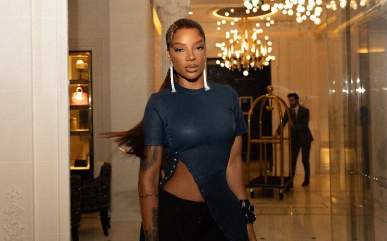 Ludmilla acompanha Semana de Moda de Paris ao lado de nomes internacionais